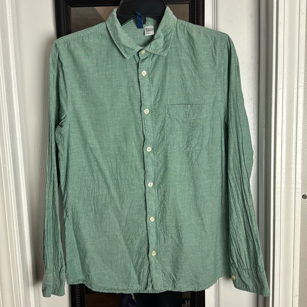 H&M Divided Seafoam Green shirt